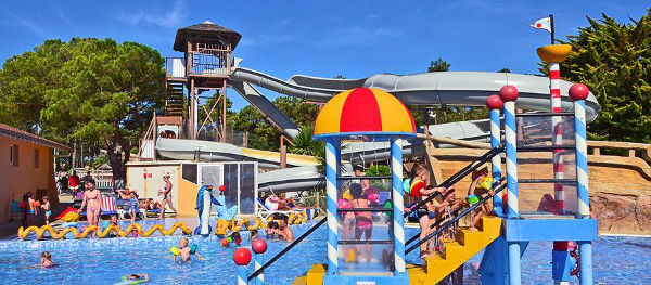 Campsite Village Resort & Spa Le Vieux Port is a great water park