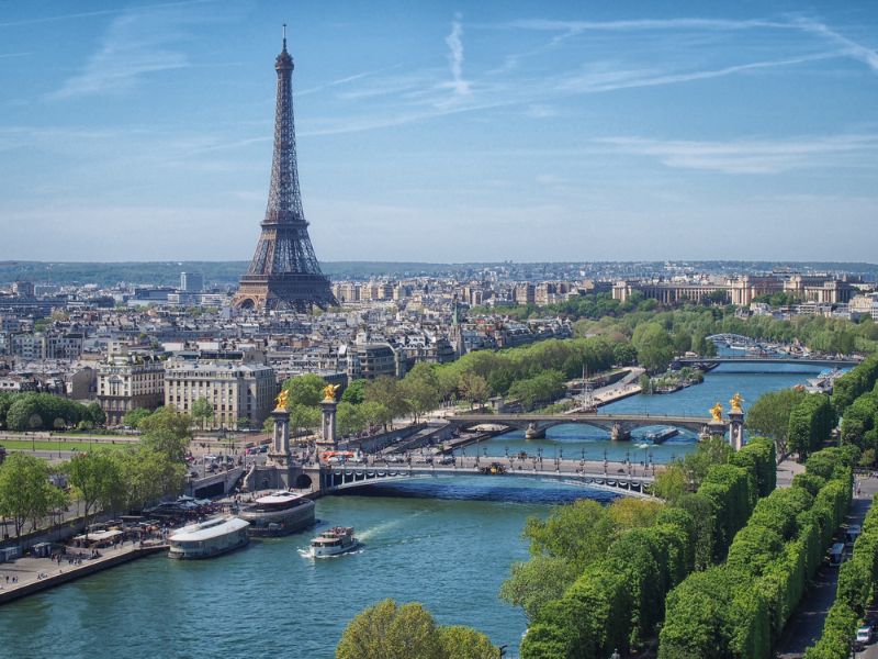 Seine river in Paris